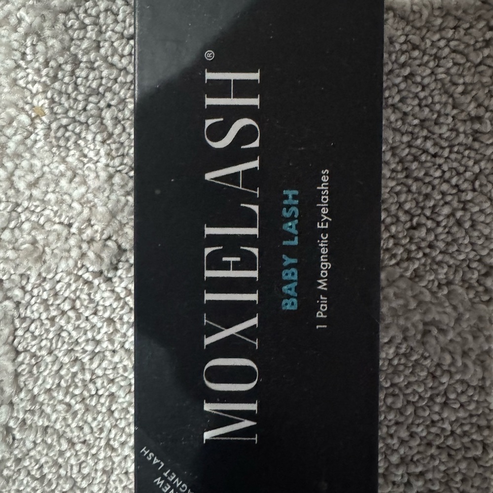 Moxie Lash Magnetic Lash 4 boxes never used - Picture 3 of 4